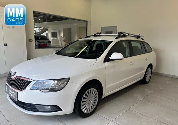 skoda miłakowo Skoda Superb cena 34900 przebieg: 229234, rok produkcji 2014 z Miłakowo